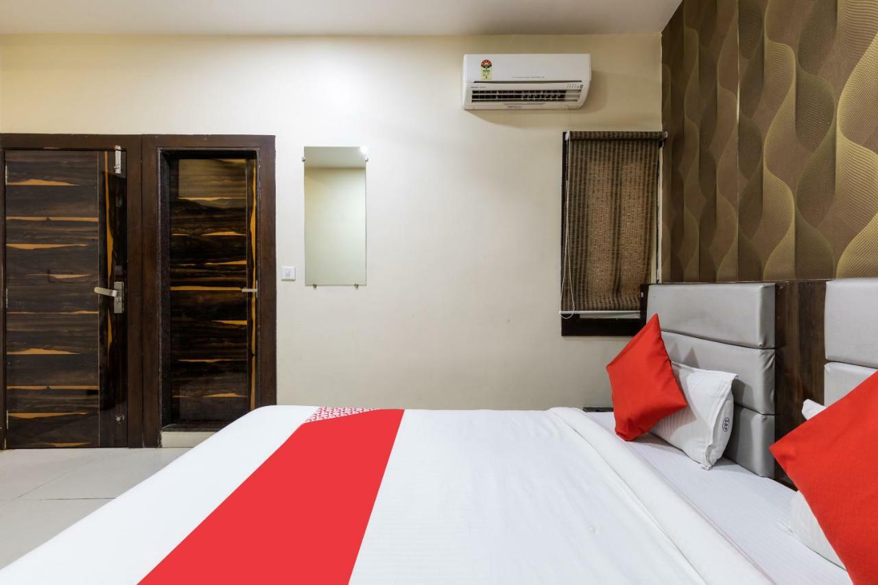 Oyo 41898 Balaji Palace Ratlam Ngoại thất bức ảnh